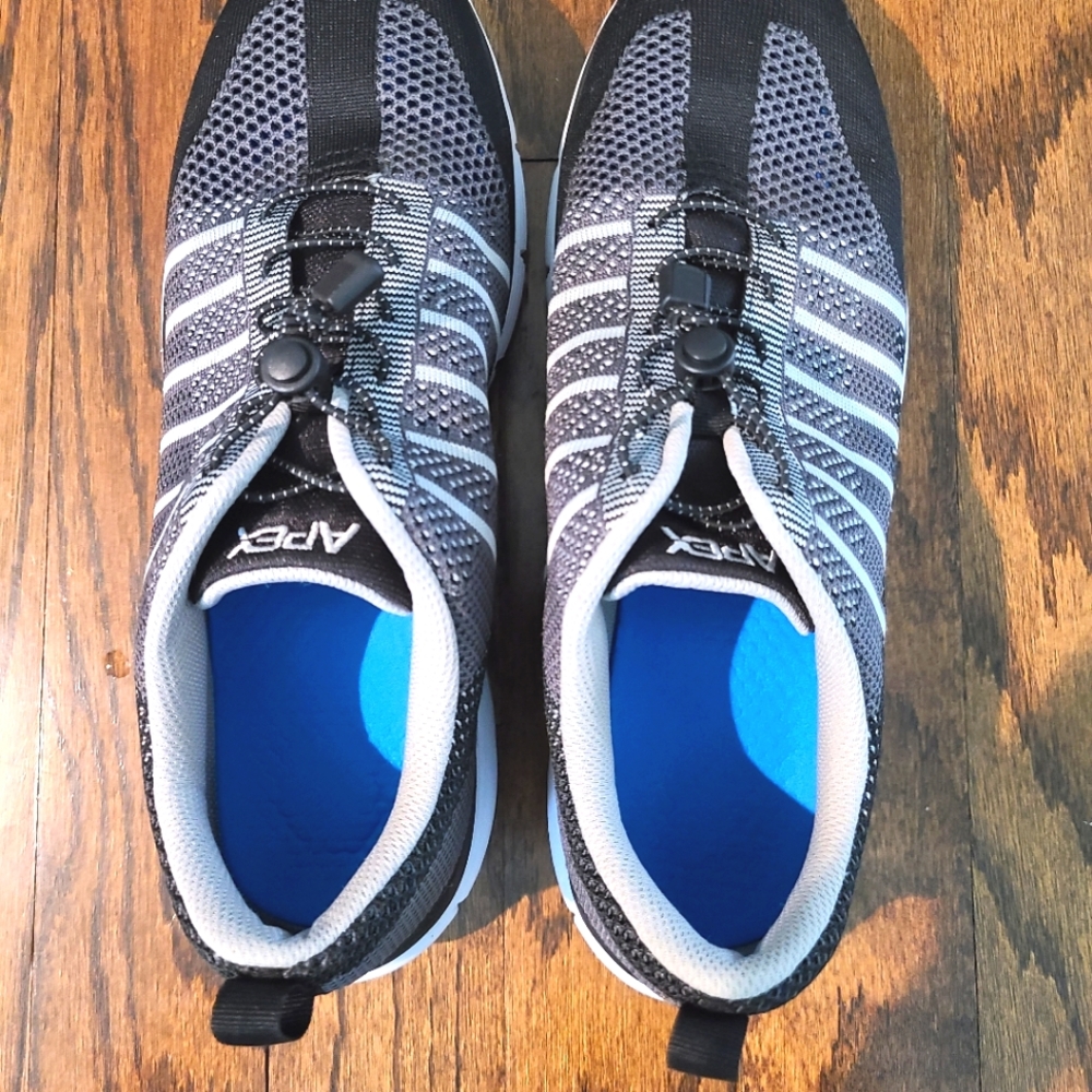 Apex orthopedic men's tennis shoes